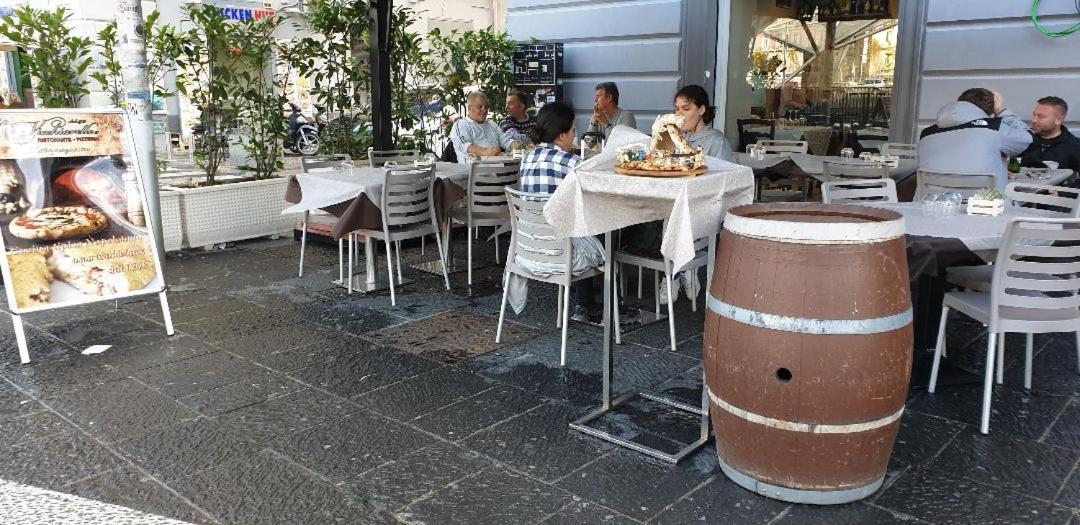 B&B La Citta Partenopea Naples Luaran gambar
