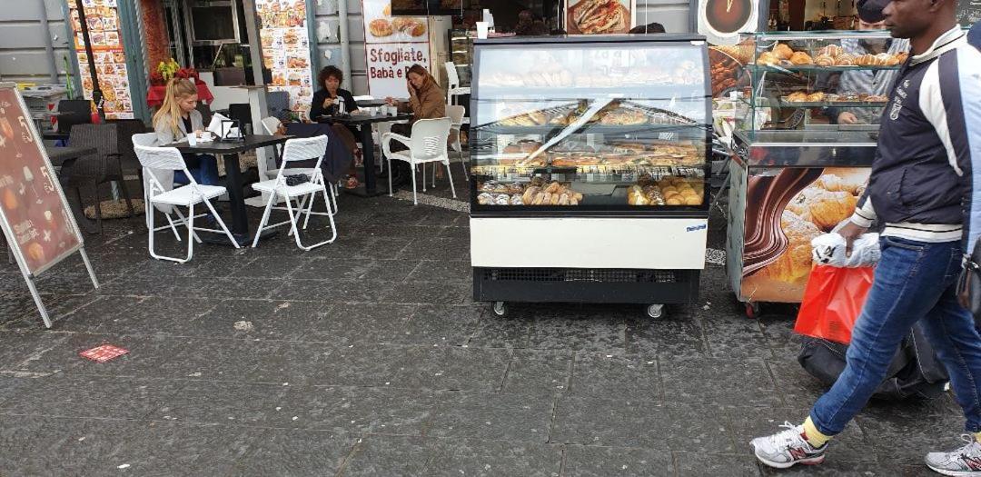 B&B La Citta Partenopea Naples Luaran gambar